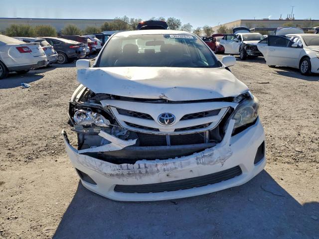 Toyota Corolla Base Image 3