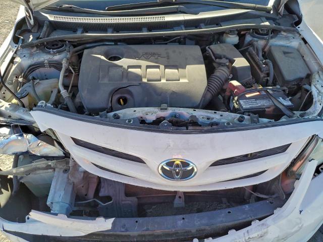 Toyota Corolla Base Image 7