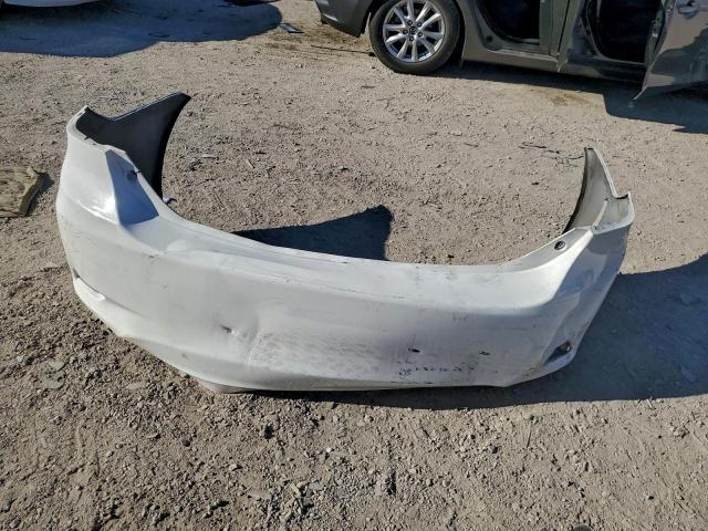 Toyota Corolla Base Image 12