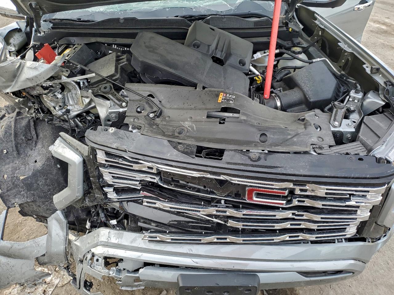 GMC Canyon Denali Image 8