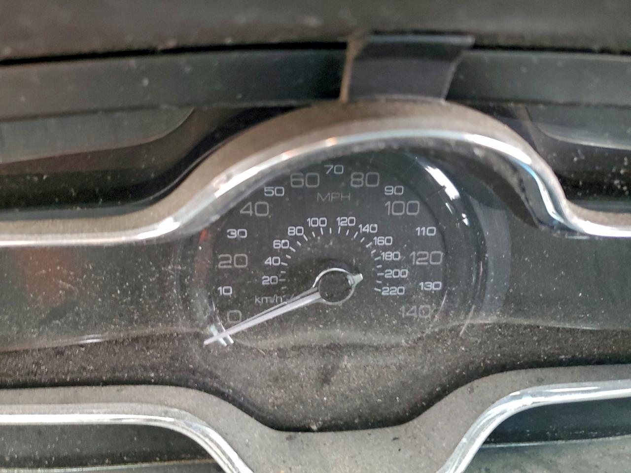 Lincoln MKS Image 11