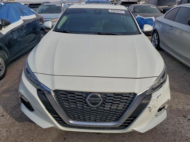 Nissan Altima Sv Image 3