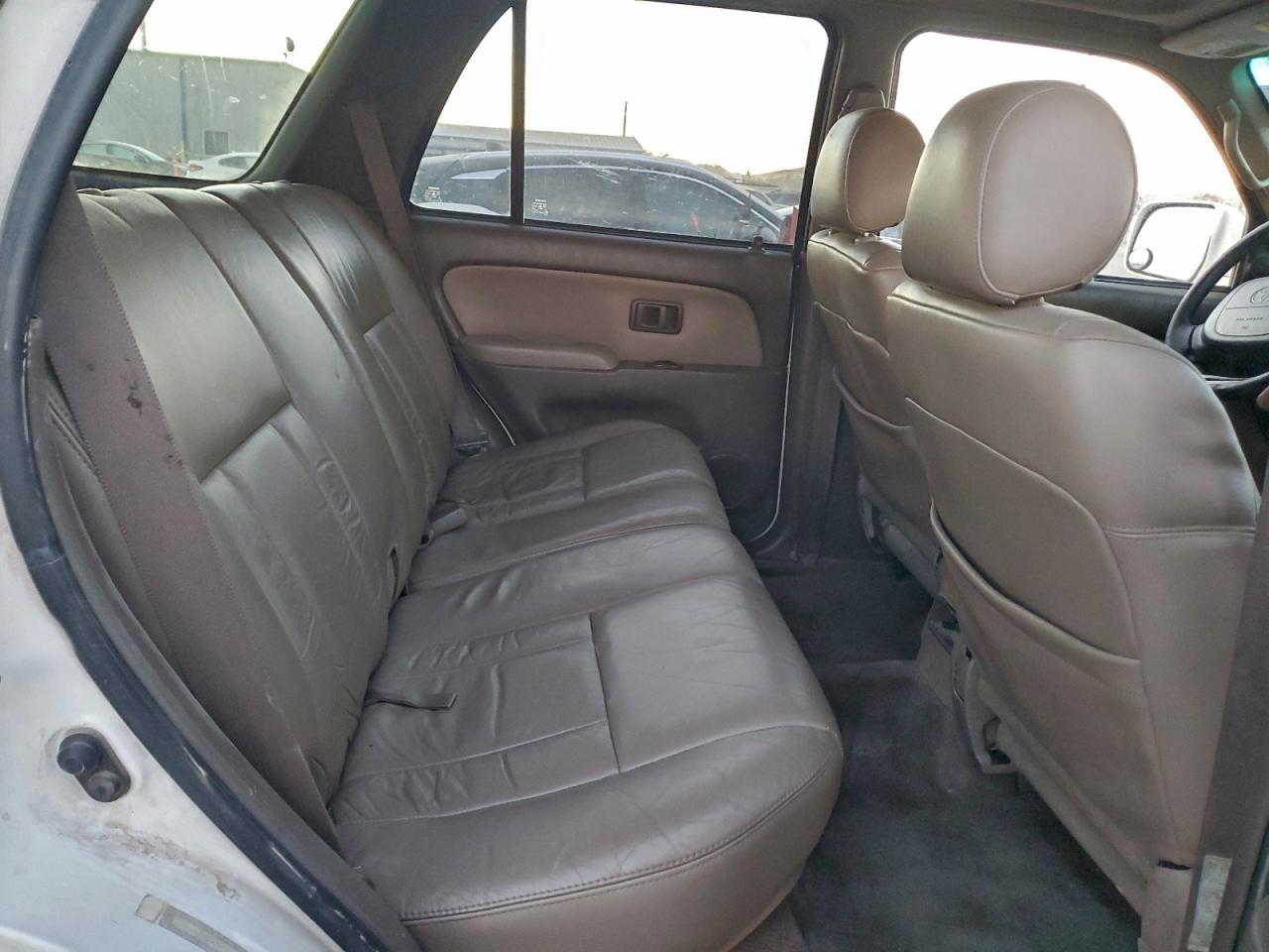 Toyota 4Runner Limited Image 6