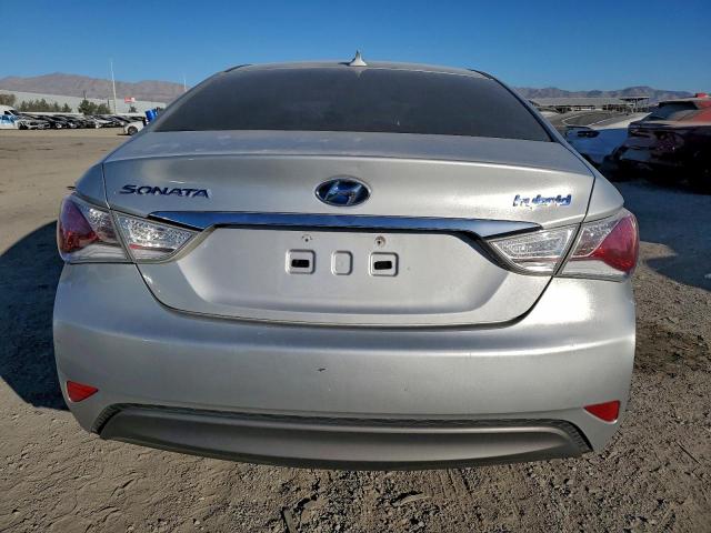 Hyundai SONATA Hybrid Image 2
