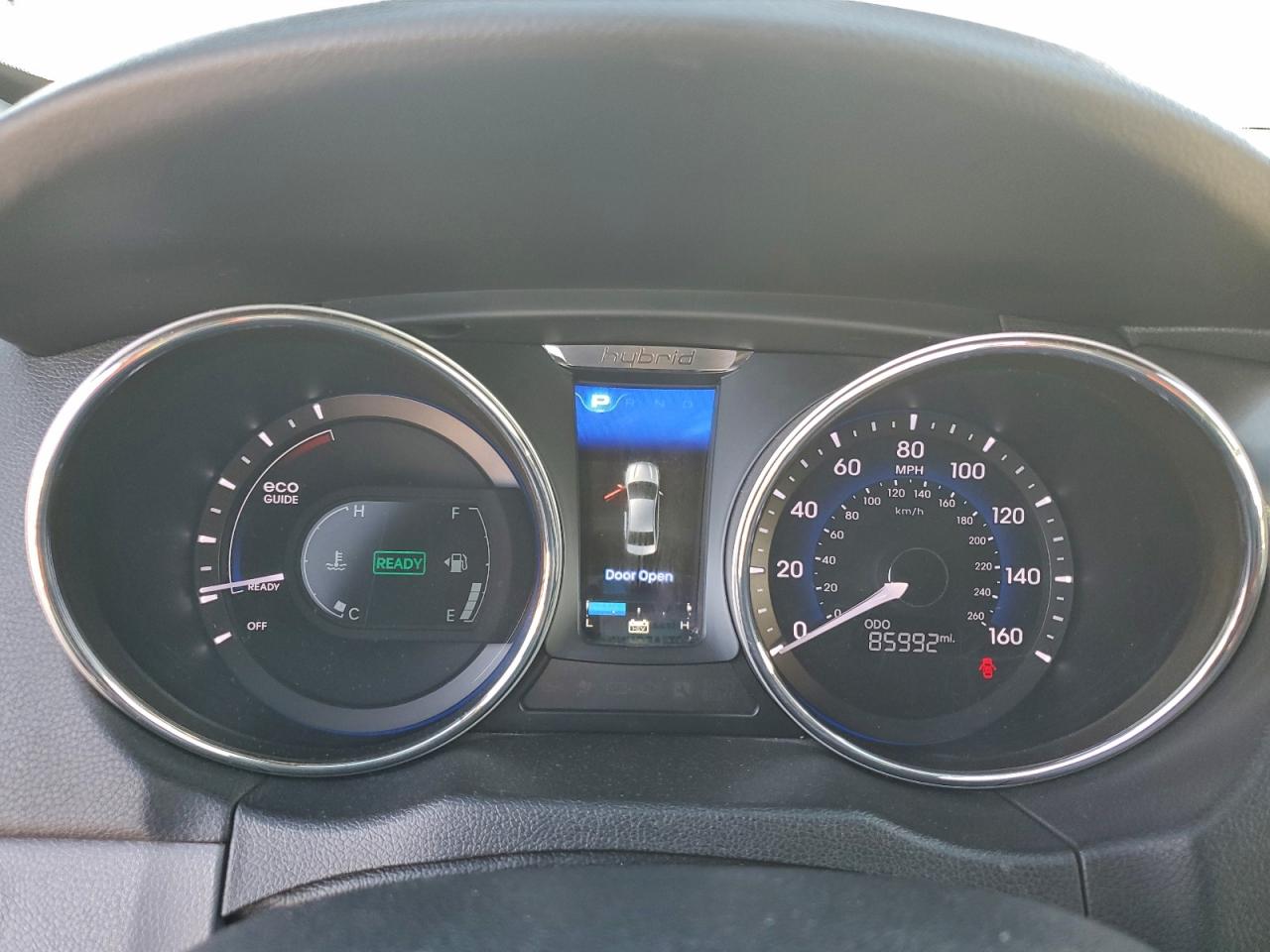 Hyundai SONATA Hybrid Image 10