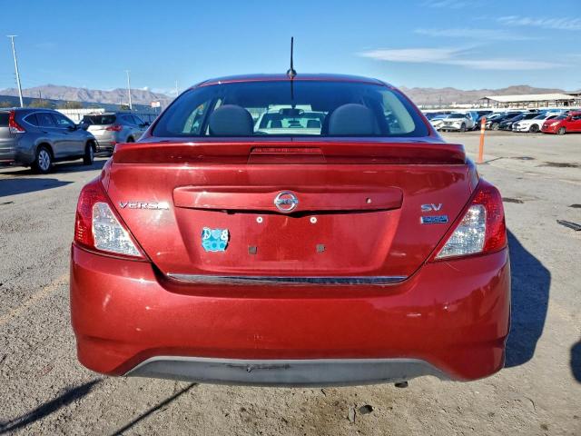 Nissan Versa S Image 5