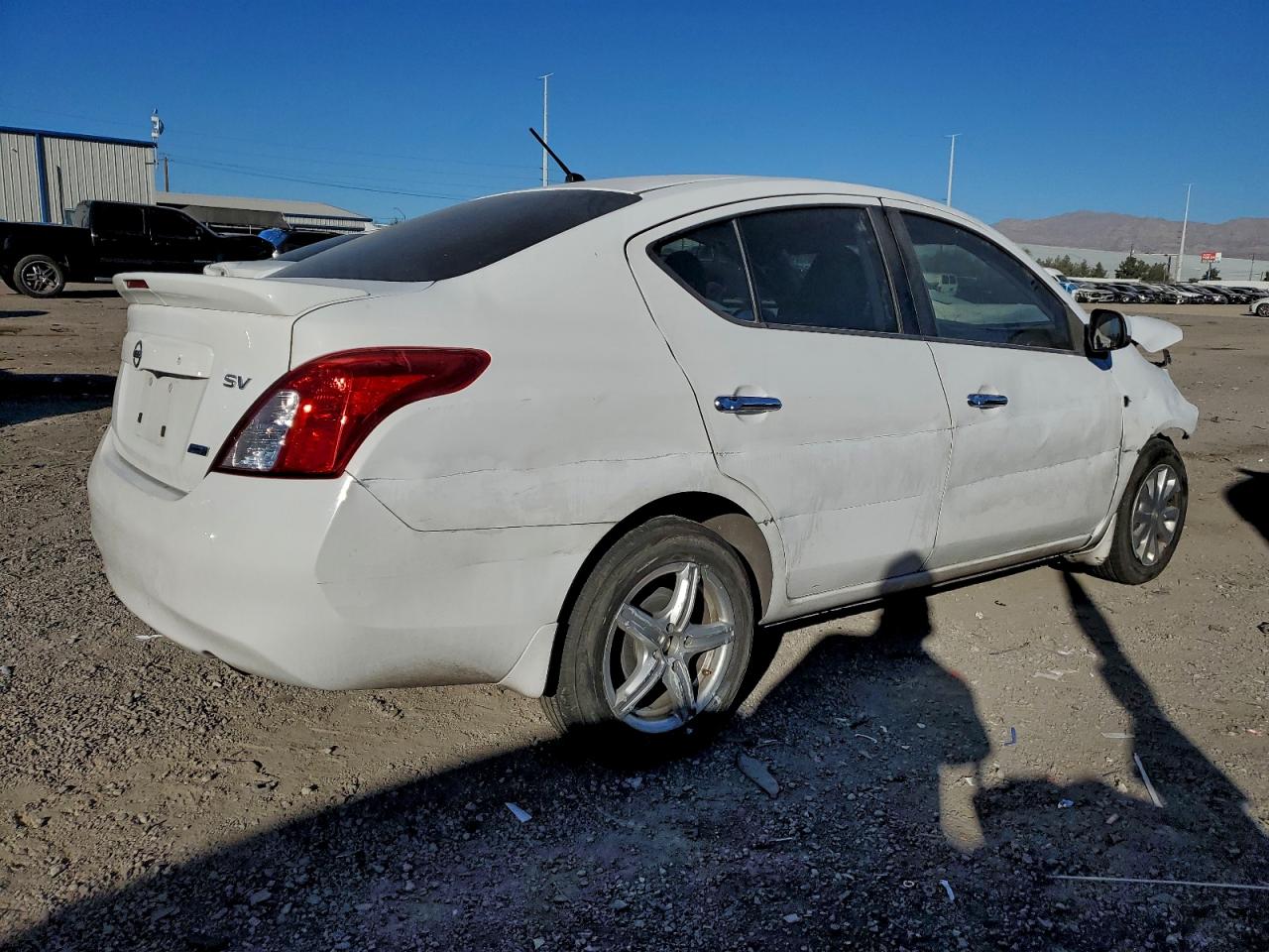 Nissan Versa S Image 7