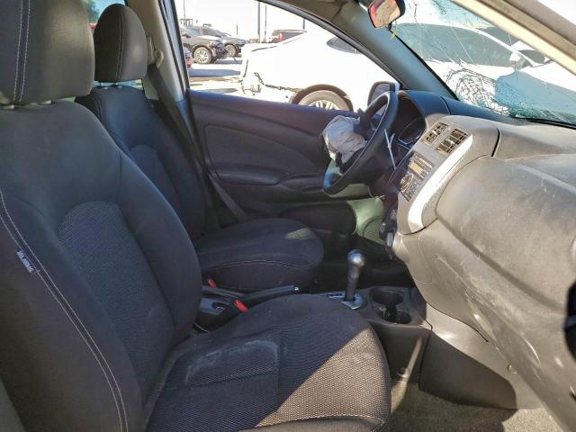 Nissan Versa S Image 2