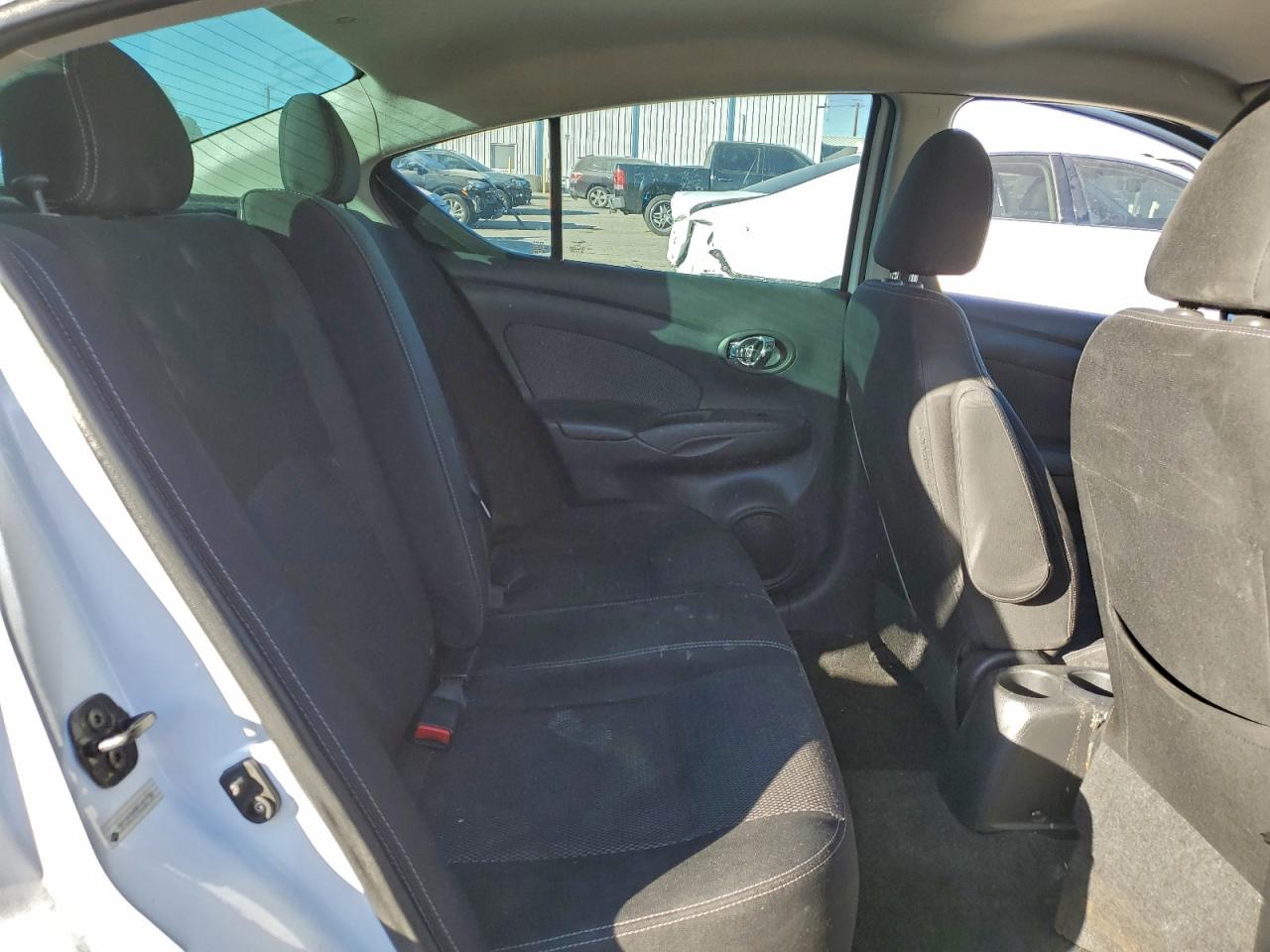 Nissan Versa S Image 12