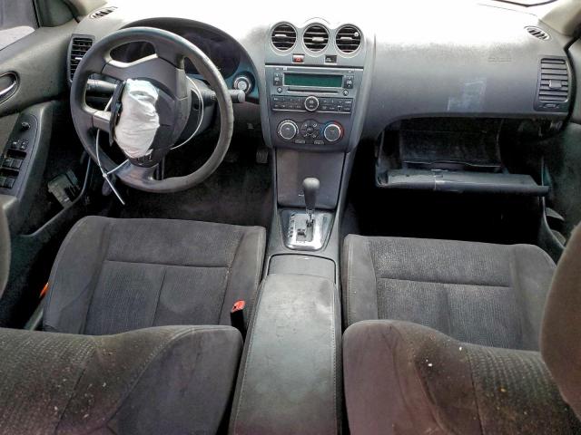 Nissan Altima Base Image 7