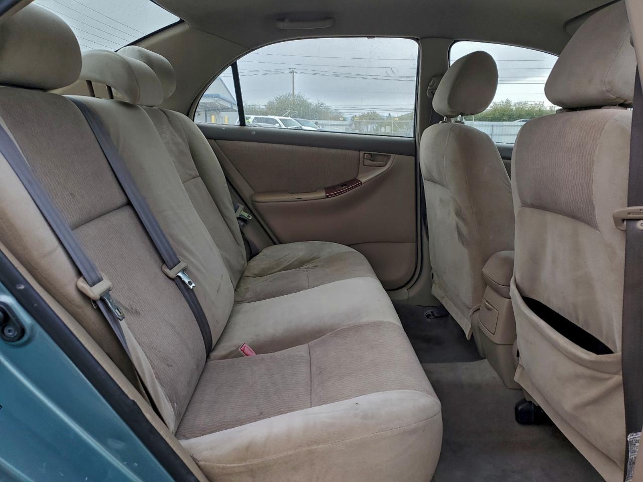 Toyota Corolla Ce Image 10