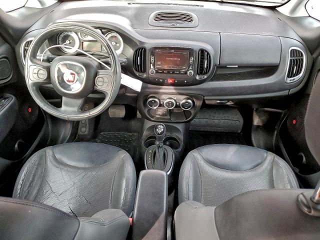 FIAT 500 Lounge Image 10