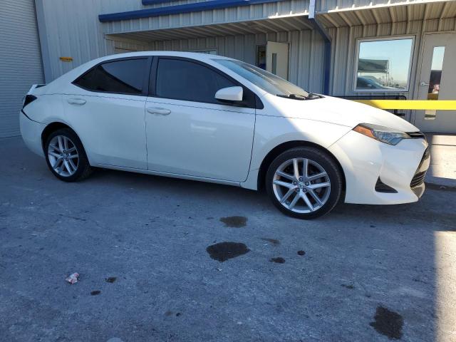 Toyota Corolla L Image 11