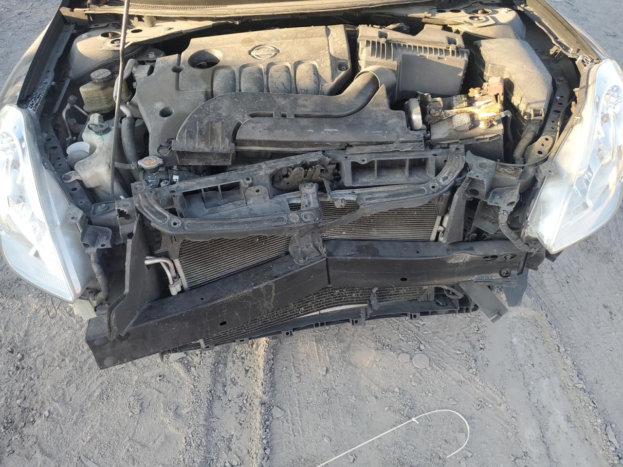 Nissan Altima Base Image 10