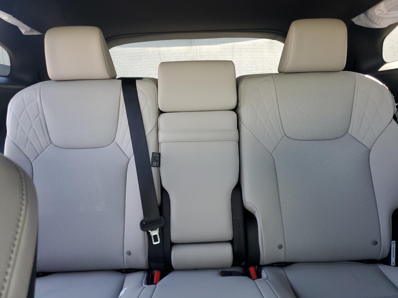 Lexus RX 350h Base Image 5