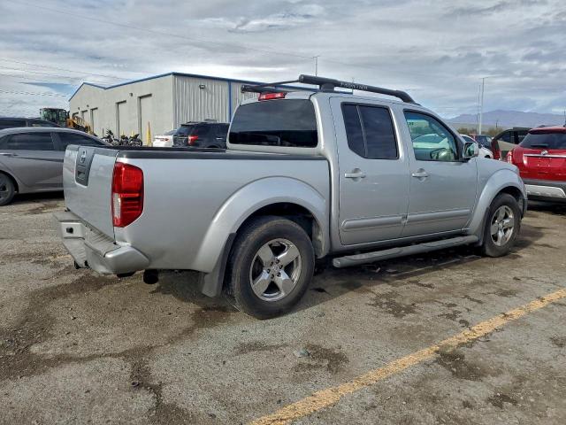 Nissan Frontier Crew Cab Le Image 4