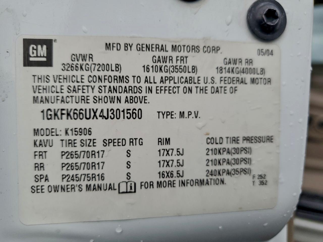 GMC Yukon Denali Image 7