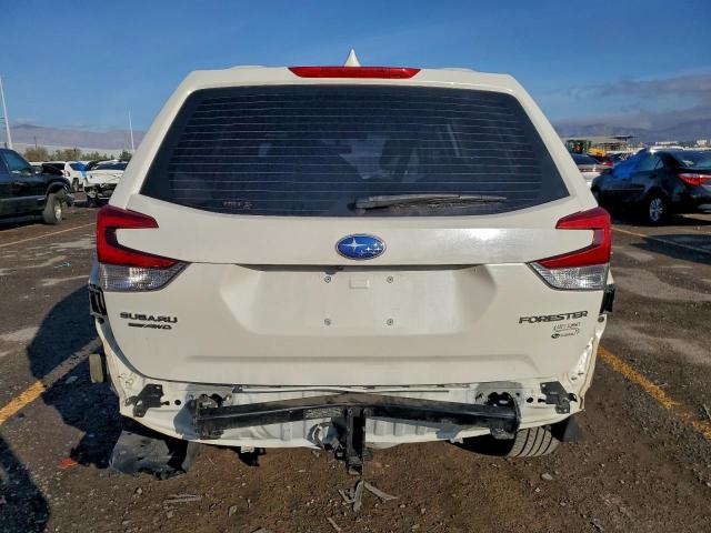 Subaru Forester Image 14