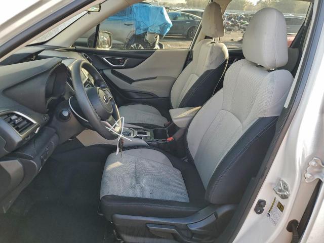 Subaru Forester Image 10