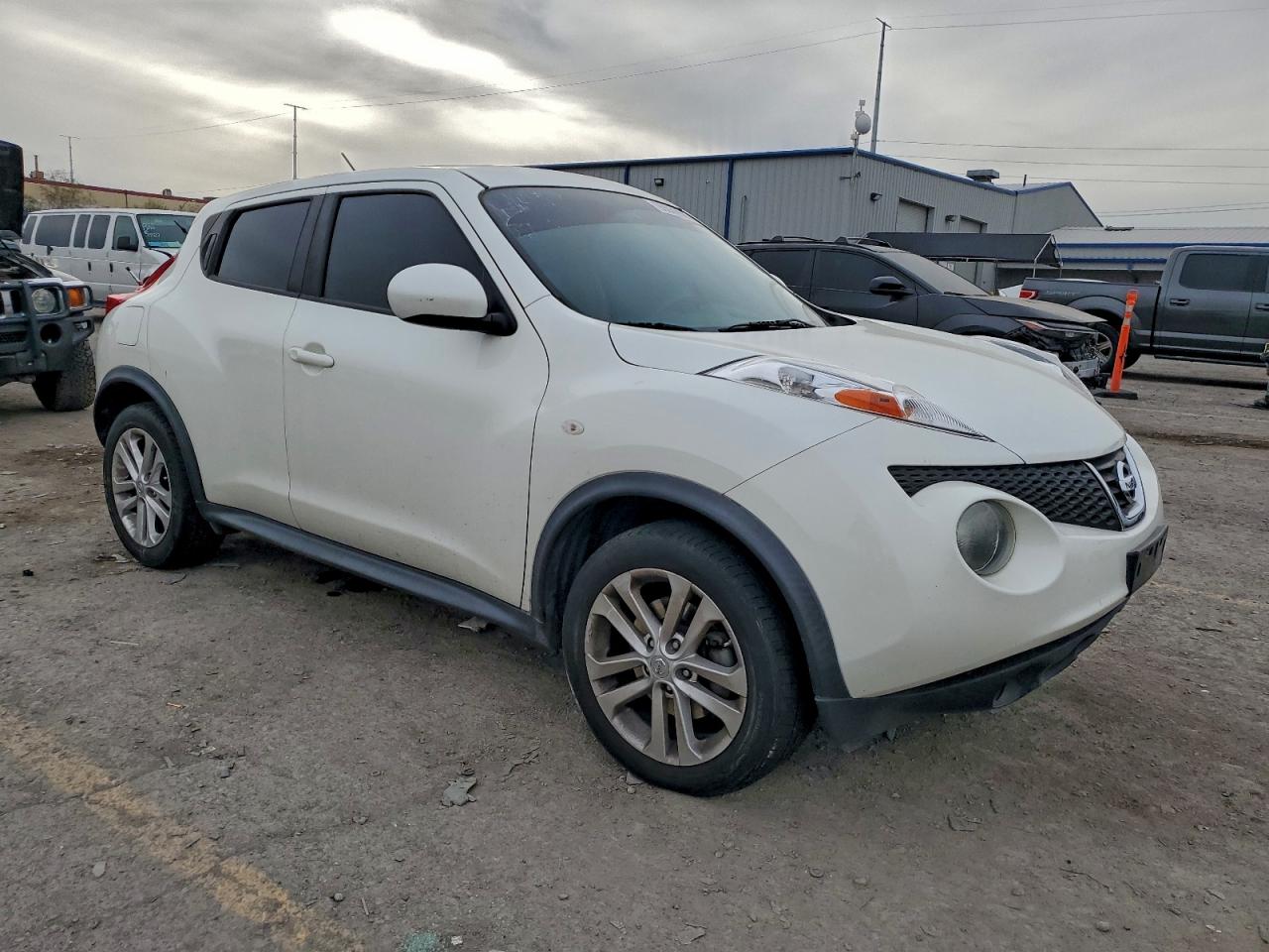Nissan JUKE S Image 9