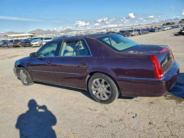 Cadillac DTS Image 10