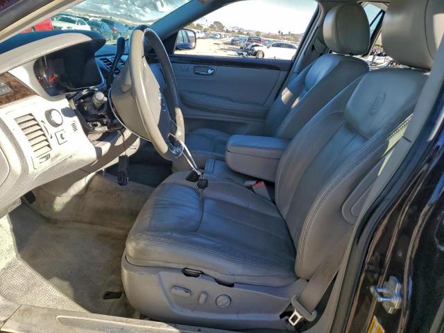 Cadillac DTS Image 12