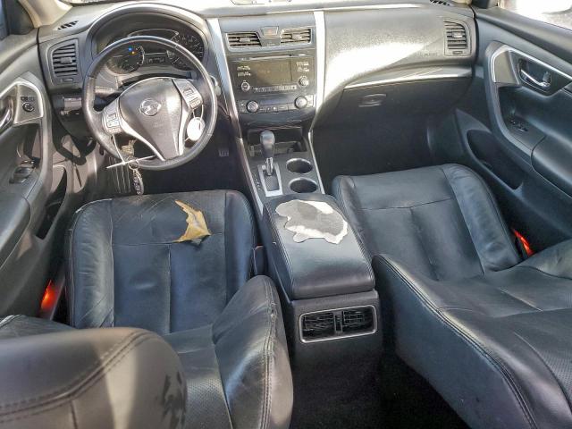Nissan Altima 2.5 Image 2
