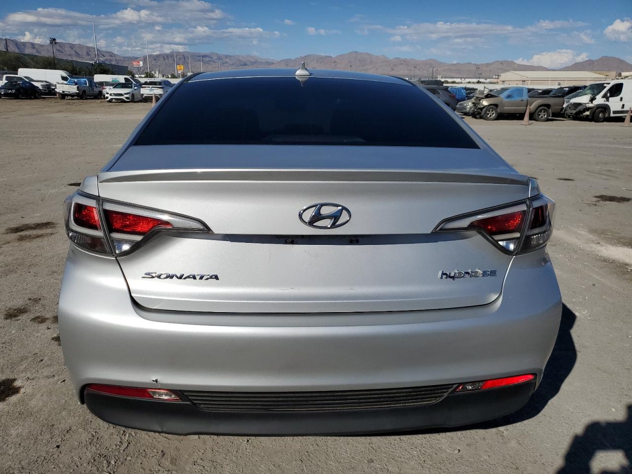 Hyundai SONATA Hybrid Image 5