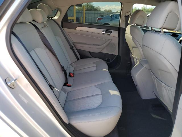 Hyundai SONATA Hybrid Image 12