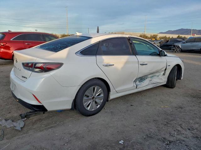 Hyundai SONATA Hybrid Image 6