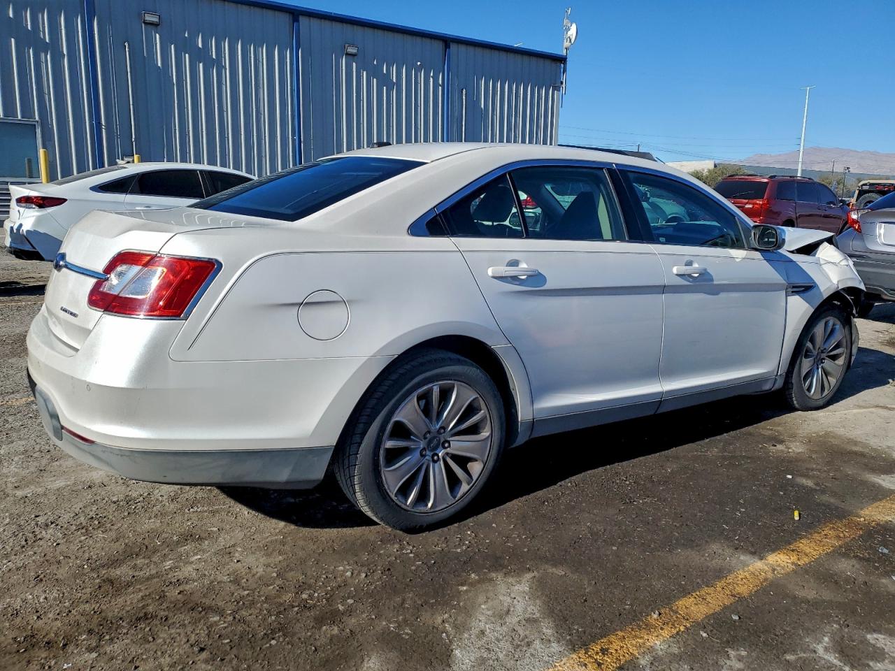 Ford Taurus Limited Image 2