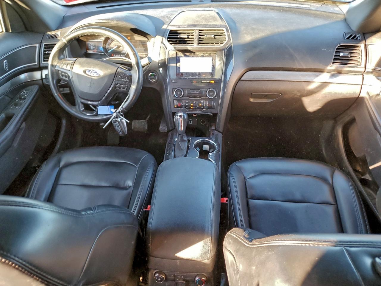 Ford Explorer Xlt Image 7