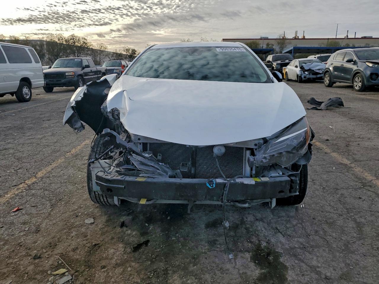 Toyota Corolla L Image 4