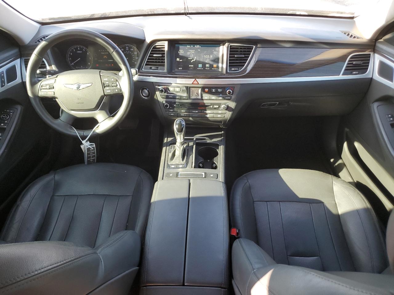 Genesis G80 Base Image 12