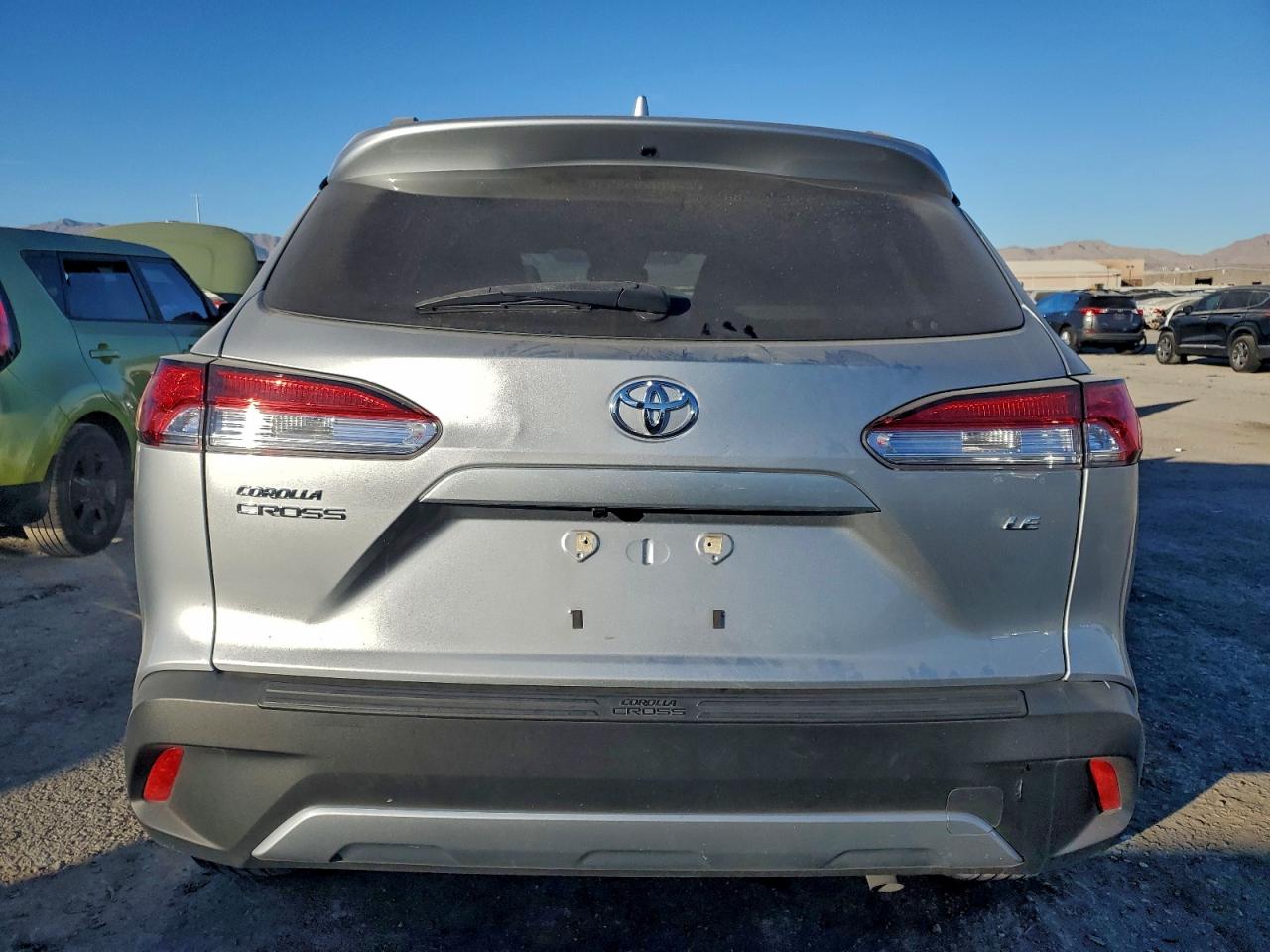 Toyota Corolla Le Image 9