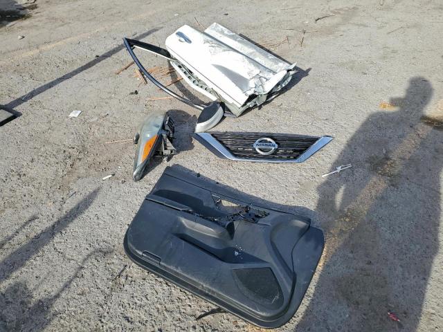 Nissan Altima 2.5 Image 9