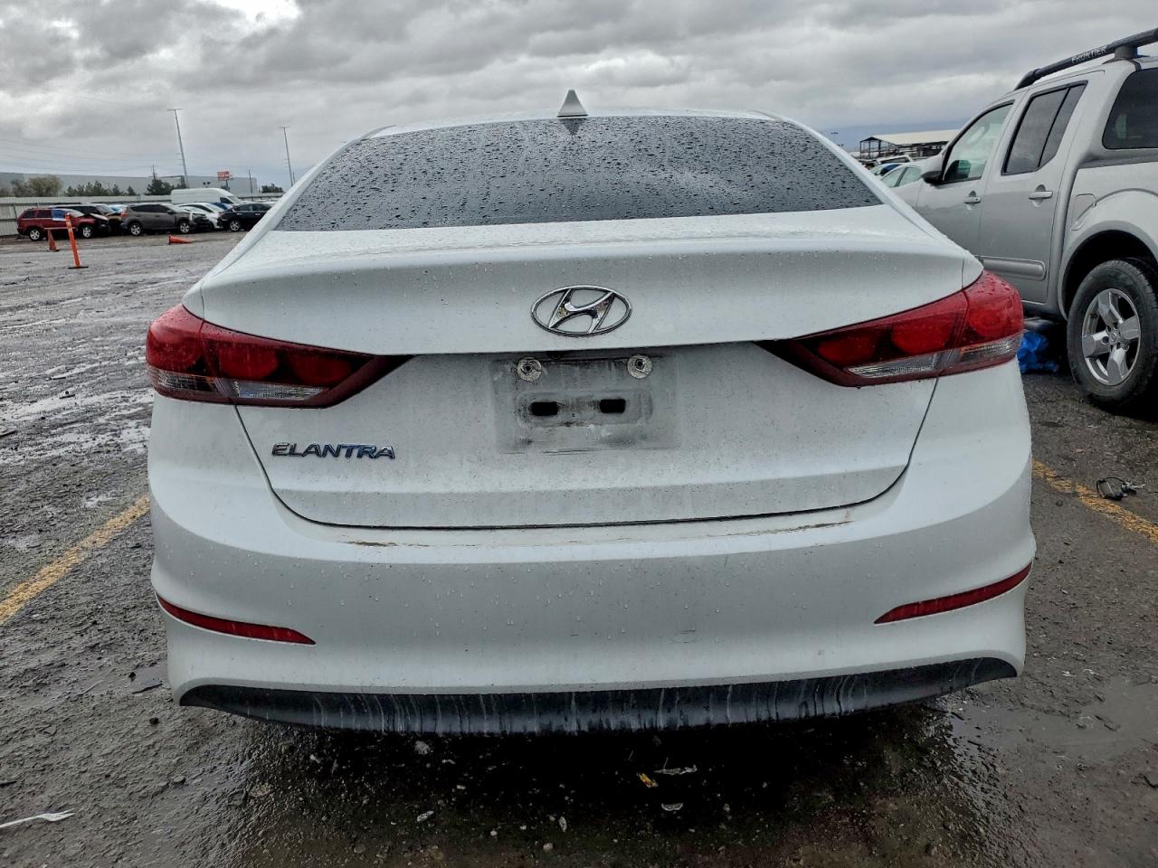 Hyundai ELANTRA Sel Image 8