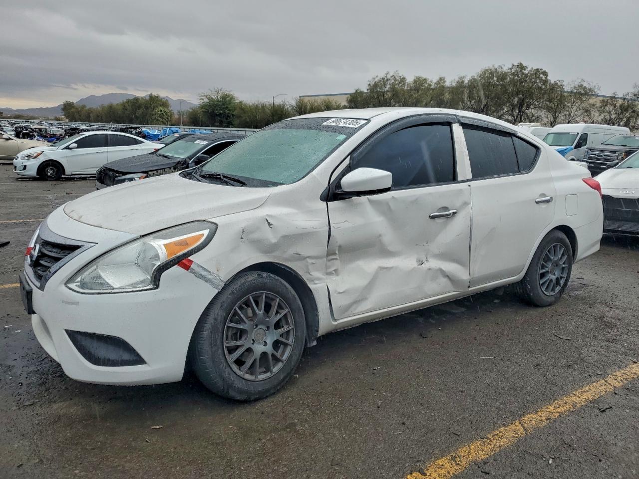 Nissan Versa S Image 1