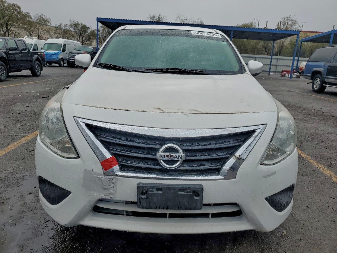 Nissan Versa S Image 4