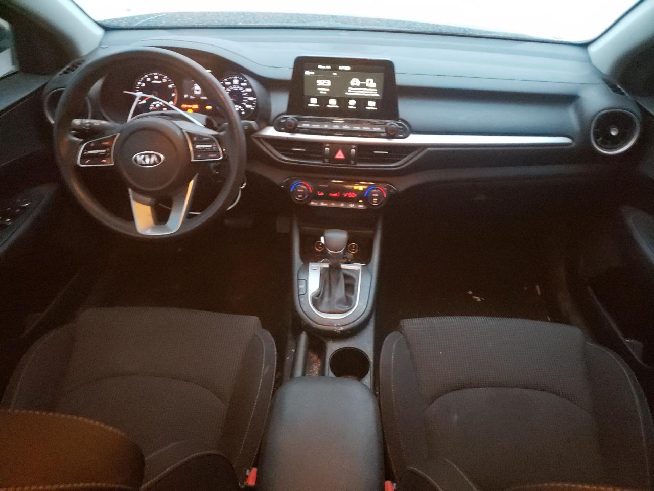 Kia Forte Fe Image 6